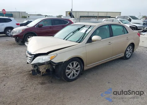 2011 Toyota Avalon z USA, uszkodzony, nr VIN 4T1BK3DB7BU403948